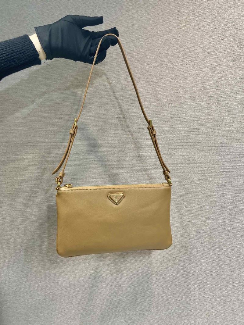 Pra*a hobo bags